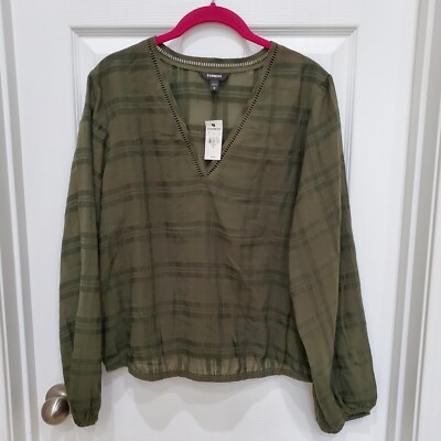 Express Womens Size M Green Plaid Long Sleeve Pullover Top Shirt  NWT