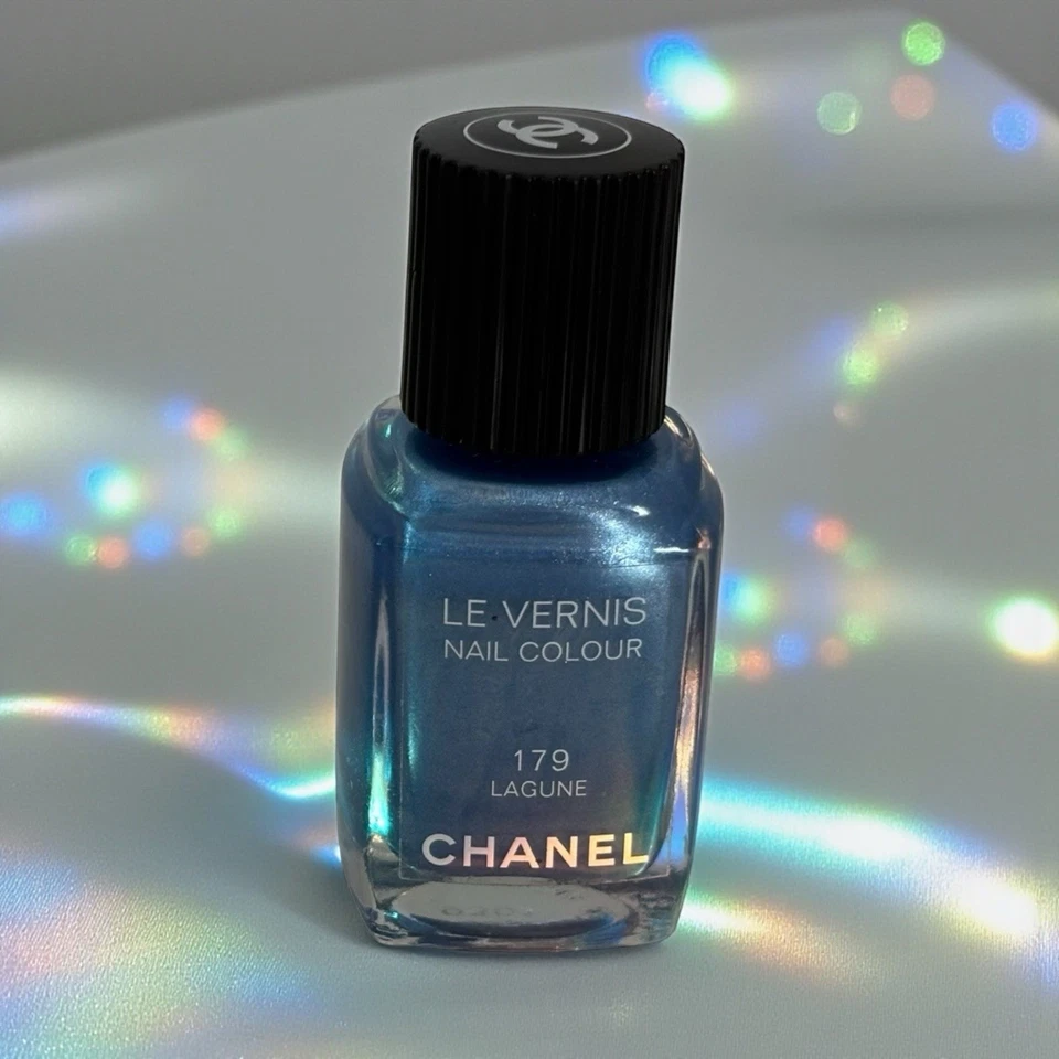 Esmalte de uñas de larga duración Chanel Le Vernis #179 Lagune - 0,4 fl oz DE COLECCIÓN DIFÍCIL DE ENCONTRAR Foto 3 de 4