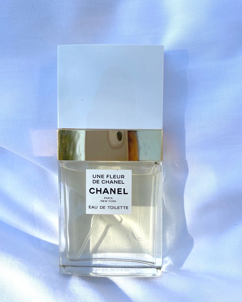 香水(女性用) UNE FLEUR DE CHANEL Eau de Toilette 35ml Une Fleur de Chanel Chanel perfume - a fragrance for women 1998