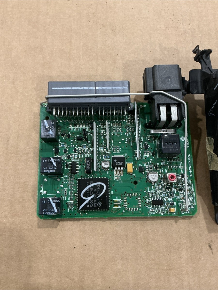 03-05 LINCOLN TOWN CAR KEYLESS DOOR ENTRY MODULE UNIT 4W1T-13C791