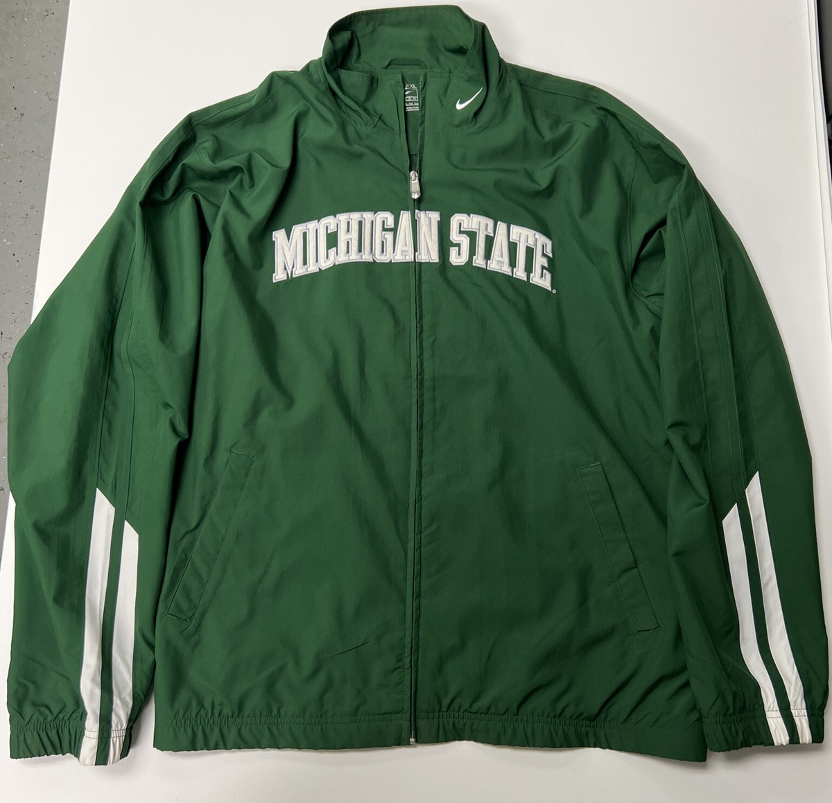 nike michigan state windbreaker