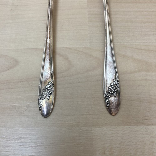 2 TUDOR PLATE ONEIDA COMMUNITY QUEEN BESS ICE TEA SPOONS 1940’s - Picture 4 of 6