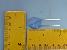 (10pcs) VARISTOR, 390V, 250VAC, 320VDC, DISC 20MM, 940pF, TDK ( Epcos), S20K250