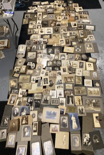Gros lot 300 photos principalement cabinet 19 livres de photos - Photo 1/17