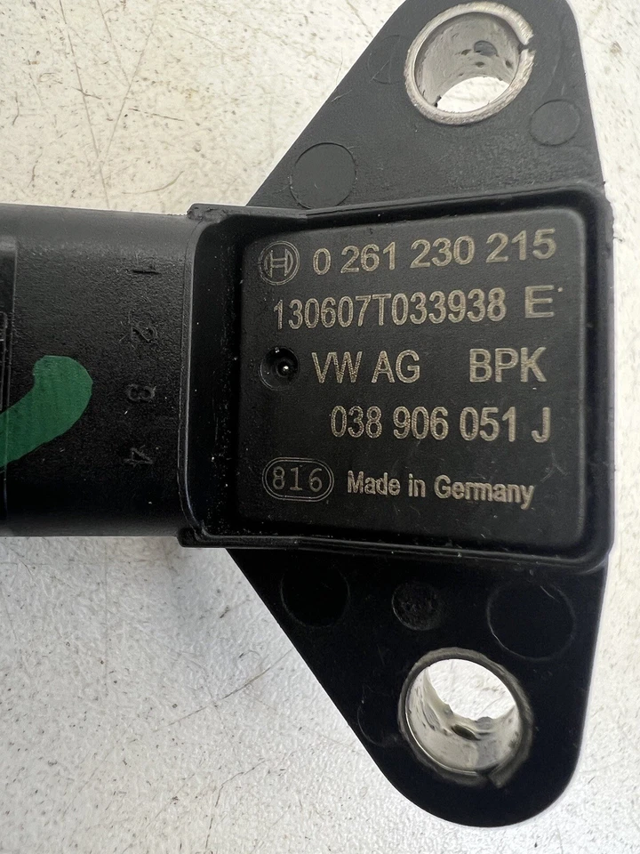 Sensor de presión colector delantero OEM AUDI S4 2013-2016. Foto 2 de 4