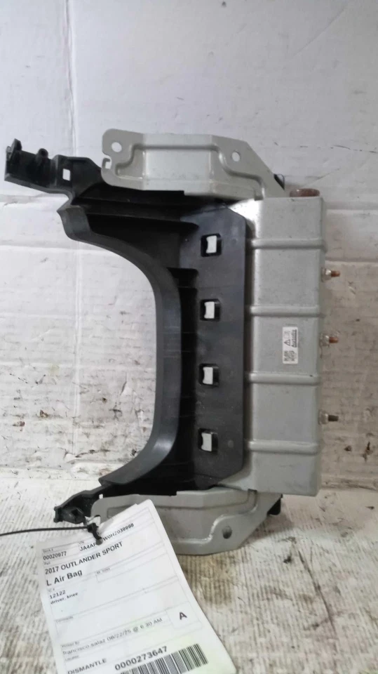 Used Instrument Panel Air Bag fits: 2017 Mitsubishi Outlander sport driver knee Foto 2 de 4