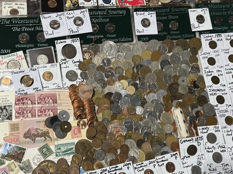 Huge Lot 800+ Coins/stamp/more~Silver WL/Mercury/Indian/Buffalo/“V”/USA & World+ - Image 3 of 4