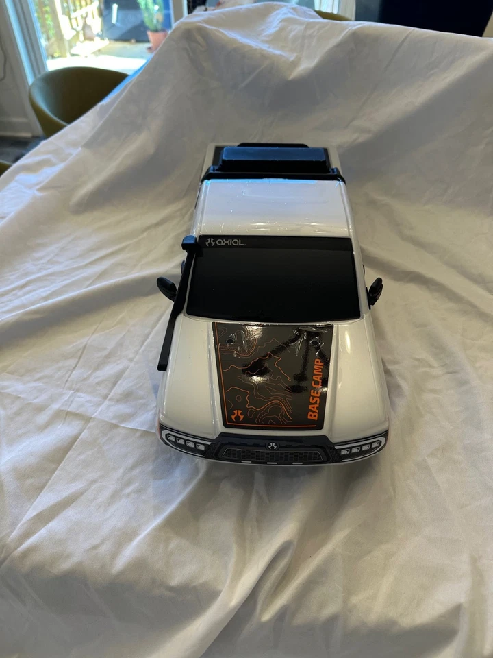 Cuerpo de campamento base Axial SCX10 III blanco con accesorios estante de snorkel nuevo 1/10 Foto 3 de 4