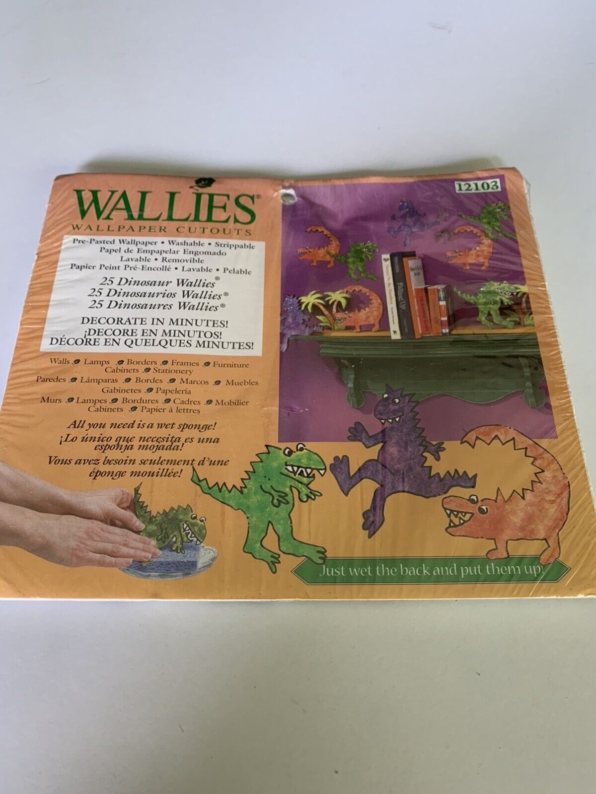 WALLIES ~ Wallpaper Cutouts ~ 25 DINOSAURS ~ NEW 12103