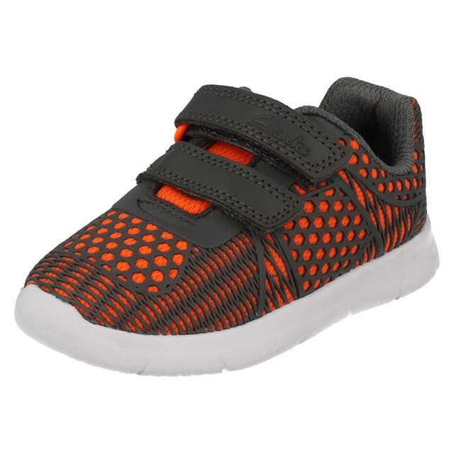clarks outlet boys trainers