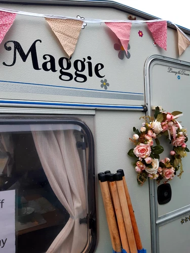 BEAUTIFUL VINTAGE RETRO 4 BERTH ABI MONZA CARAVAN+ACCESSORIES FOR SALE - Picture 1 of 24