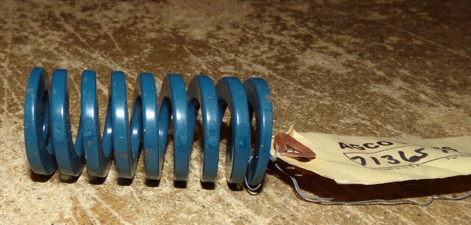 AGCO OEM #71365732 resorte nuevo Foto 2 de 3