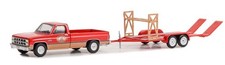 GREENLIGHT,GMC K-2500 Sierra grande Wideside with Cargo Trailer 1982 under bl...