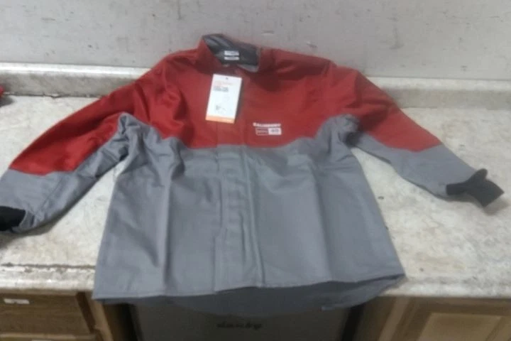Honeywell Salisbury SK40RGM-C-PP Size M 40 Cal/Cm2 Arc Flash Kit (No Bibs) - product detail image 8