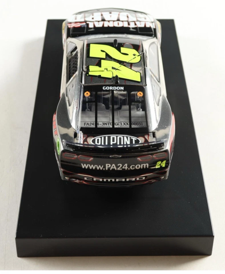 JEFF GORDON #24 2024 GUARDIA NACIONAL COLOR CROMO AUTOGRAFIADO COCHE #/78 CON CERTIFICADO DE AUTENTICIDAD Foto 4 de 4