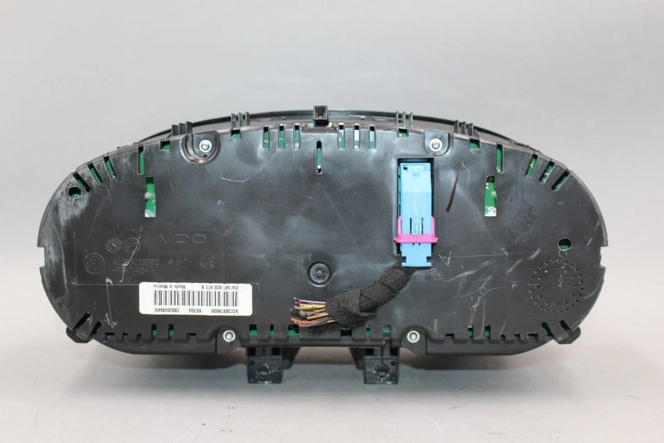 Grupo de velocímetros 241 k millas MPH para Volkswagen Passat 2015-2019 OEM #35832 Foto 2 de 4