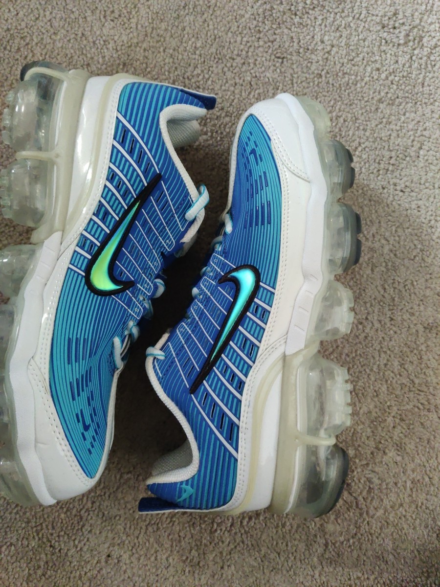 vapormax 360 blue and white