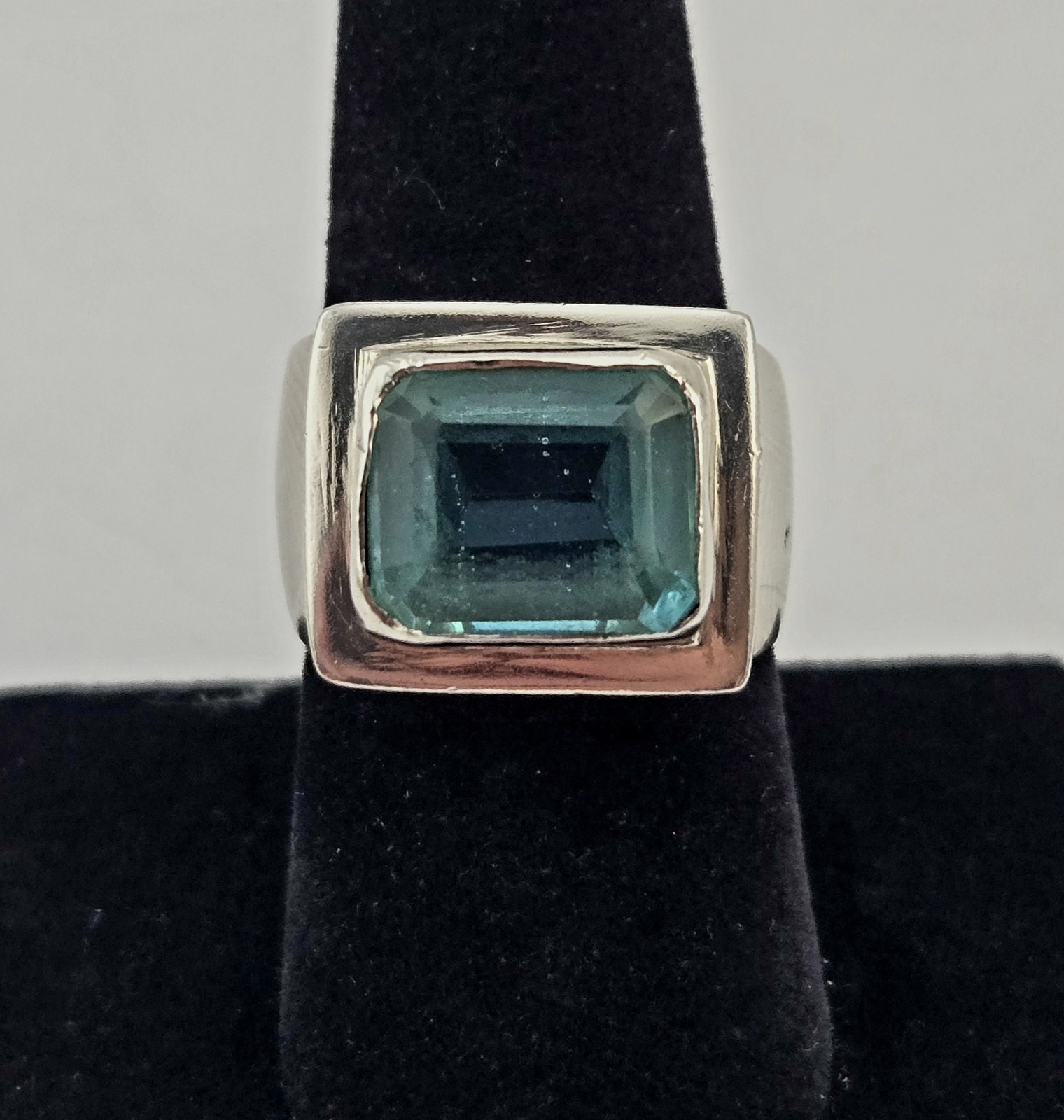 Vintage Sterling Silver Blue Topaz Color Ring Size 8 Heavy Bezel Set - 13.8g