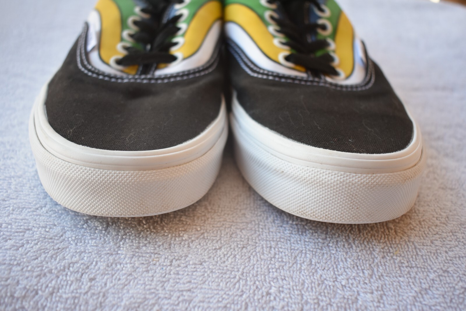 Vans Authentic Unisex M 8/W 9.5 Skateboard Shoes Multi Refract Rainbow Sneakers thumbnail 4