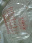 Vintage Pyrex Measuring Cup  Glass Red Letter Closed D-Handle 1 quart/4 cups USA