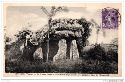 THEMA - DOLMEN - Der erhobte Stein der Poitiers
