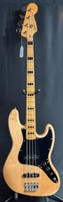 Squier Classic Vibe 70's Jazz Bass 4-String Bass Guitar Gloss Natural Finish