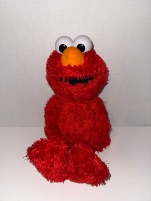Sesame Street Love To Hug Elmo Plush Talks/Hugs English & Spanish Bilingual 14''
