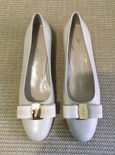 Salvatore Ferragamo Vara Lillaz Bow Ivory Bone Shoes 6.5 B New