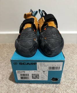 SCARPA Instinct VS Men’s Climbing Shoes Black/Orange UK 6.5 EU 40 Used once