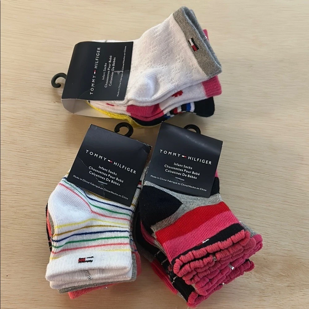 Tommy Hilfiger infants 6-12 months Multicolor Socks 3 packs of 4 new