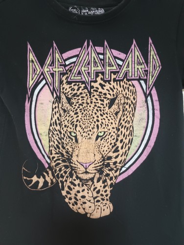 Def Leppard Shirt Youth XS 4-5 Black Leopard Graphic Rock Band Tee Kids Tour - Picture 2 of 9