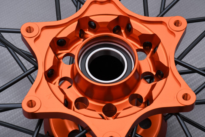 Roue Enduro Orange 1,6"x21" pour réparer le train avant HUSQVARNA FE 501