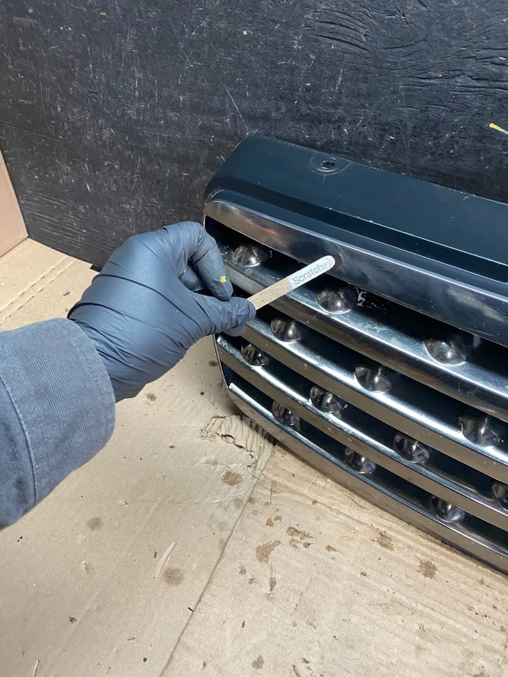 Parrilla superior delantera Infiniti Fx35 2006 2007 2008 con emblema OEM V2761 DG Foto 4 de 4