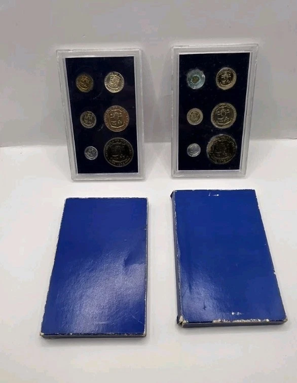 Philippine 1974 Proof Uncirculated Coin Set With Box.Lot Of 2.Open Case. - Image 2 of 4