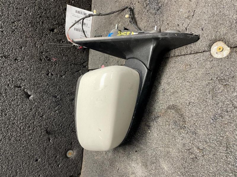 2017-2022 Jeep Compass Right Passenger Side Door Mirror Assembly White OEM