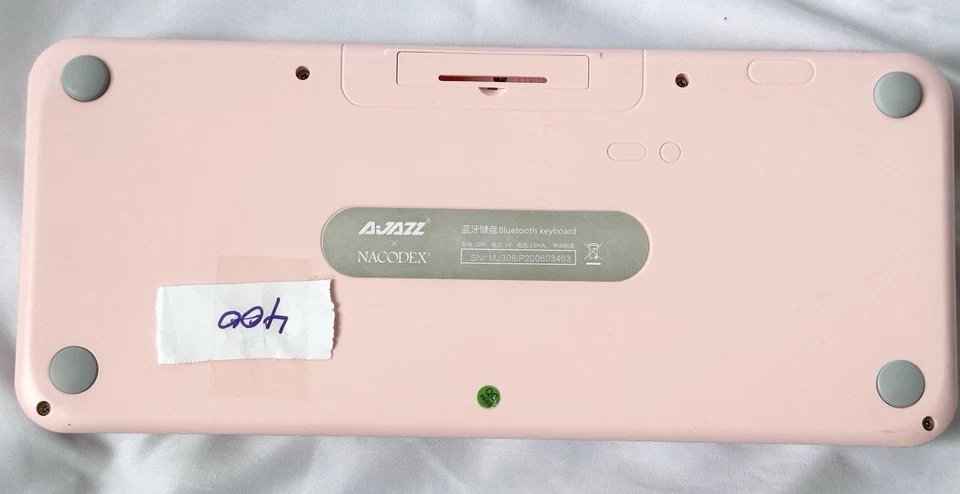 AJAZZ 308i Wireless Bluetooth Keyboard, Mini Portable Typewriter Retro Round - Image 2 of 2