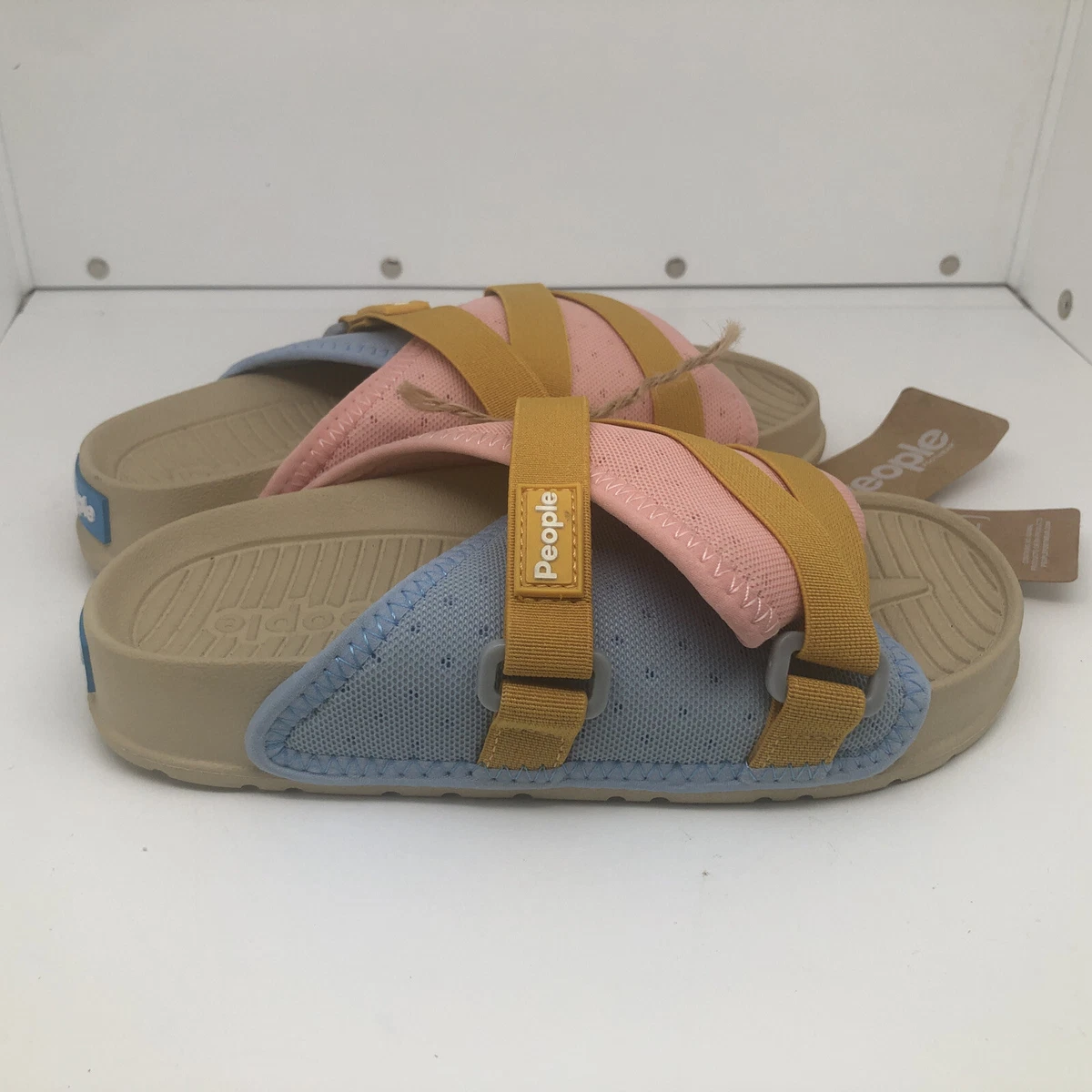People footwear sandals 2025