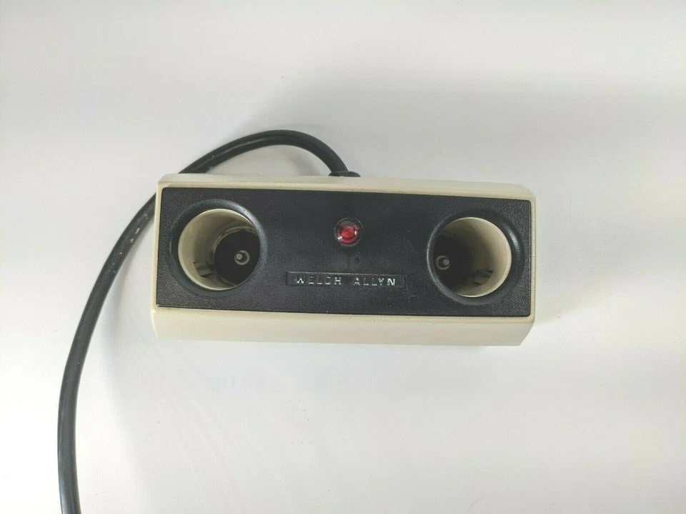 Cargador de batería de escritorio universal Welch Allyn 3.5V 71110 Foto 2 de 2