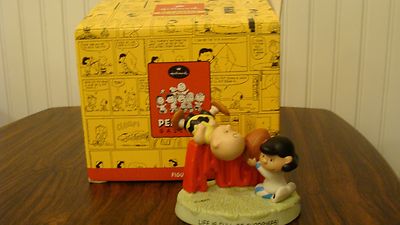2000 Hallmark Peanuts Gallery FALL BALL Figurine United Feature