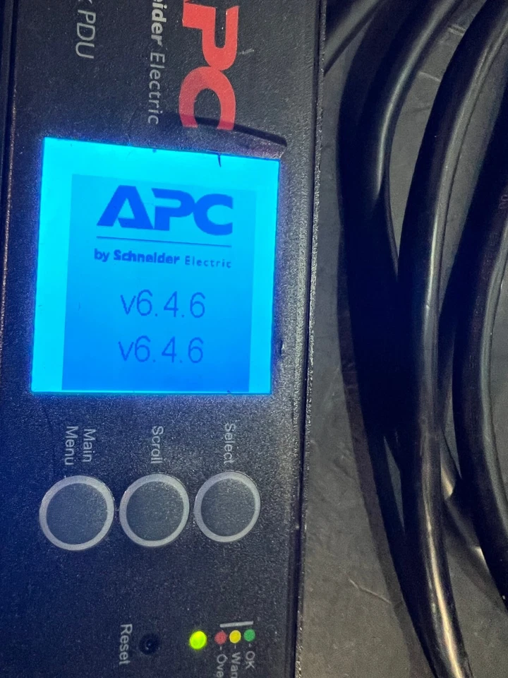 2x PDU APC AP8858NA3 Medidas 0U L6-20 4.16Kva 20A 208V 18xC13 2xC19, SIN CABLES Foto 2 de 4