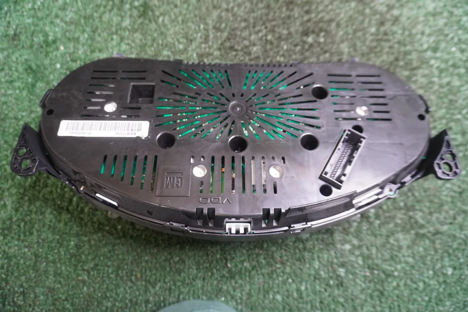 Chevrolet Equinox 2015 2016 velocímetro calibre grupo fabricante de equipos originales kilometraje sin circular 23265863 Foto 4 de 4