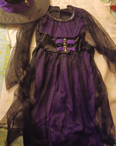 Halloween Costume Girls Purple & Black Gothic Witch w/Hat & Black ❤️ Fishnet M