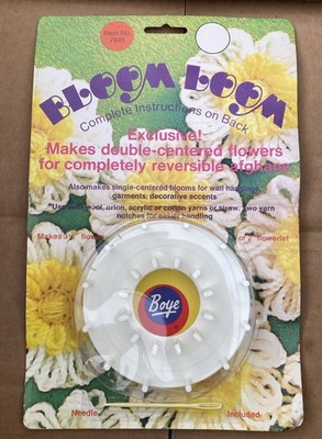 Boye BLOOM LOOM Vintage Round Flower Loom with Double Centered Flowers Sealed