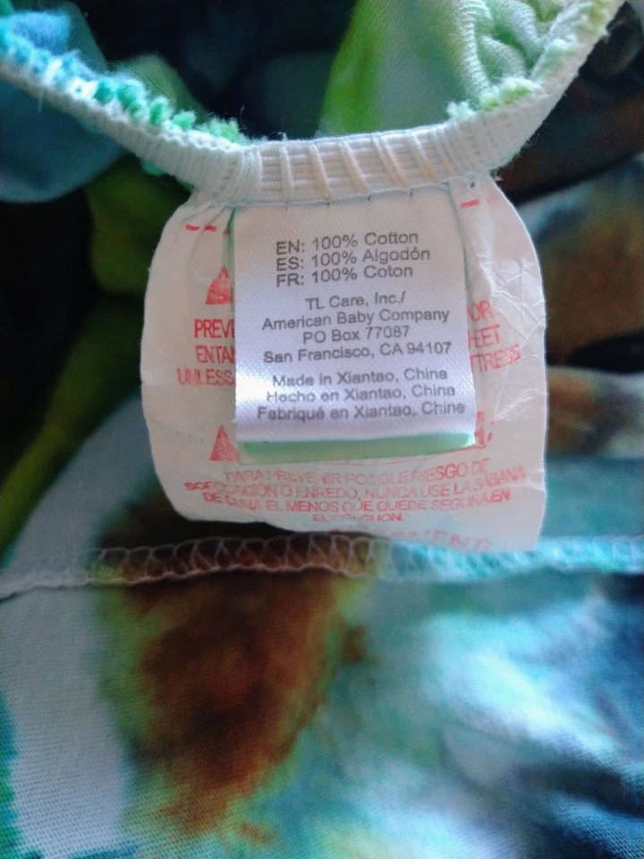 Sábana bajera ajustada de jersey de algodón verde, azul y marrón Geode Tie Dye {52 pulgadas X 28 pulgadas} Foto 3 de 3