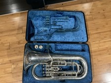 Yamaha YEP321 4-Valve Euphonium with Case  Mouthpiece, condition 8.5/10