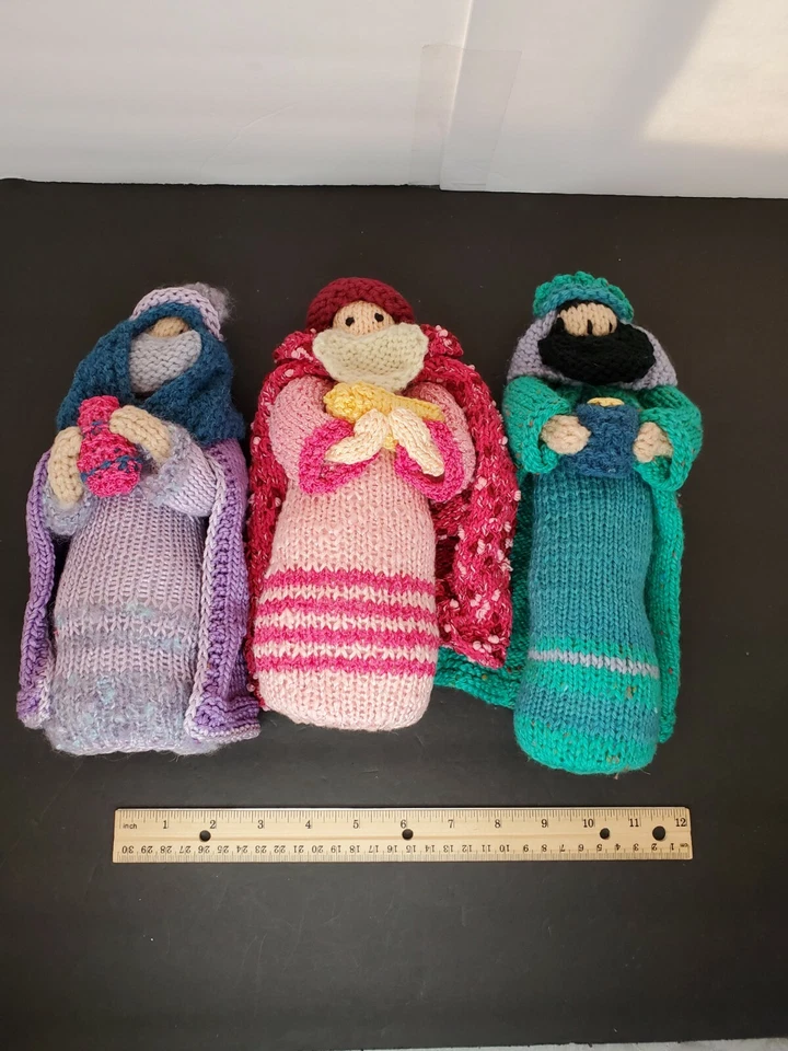 Juego de 3 figuras de sabios de ganchillo hechas a mano excelente estado belén epifanía  Foto 4 de 4
