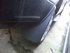 RANGE ROVER L322 VOGUE 2003 - REAR DRIVERS SIDE MUD / SPLASH GUARD ANA53