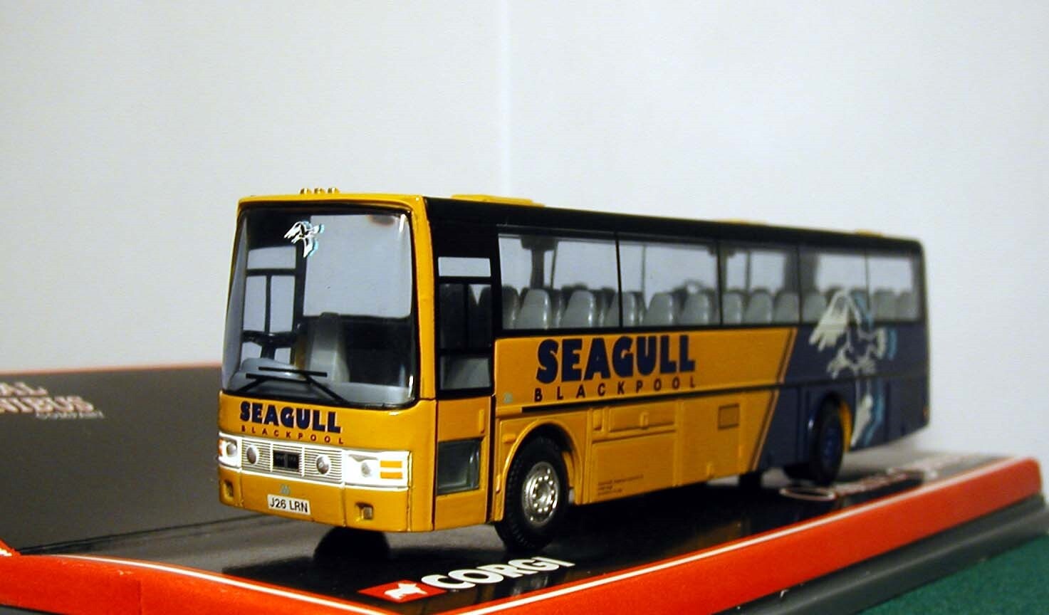 CORGI OOC VAN HOOL ALIZEE SEAGULL OF BLACKPOOL-42723