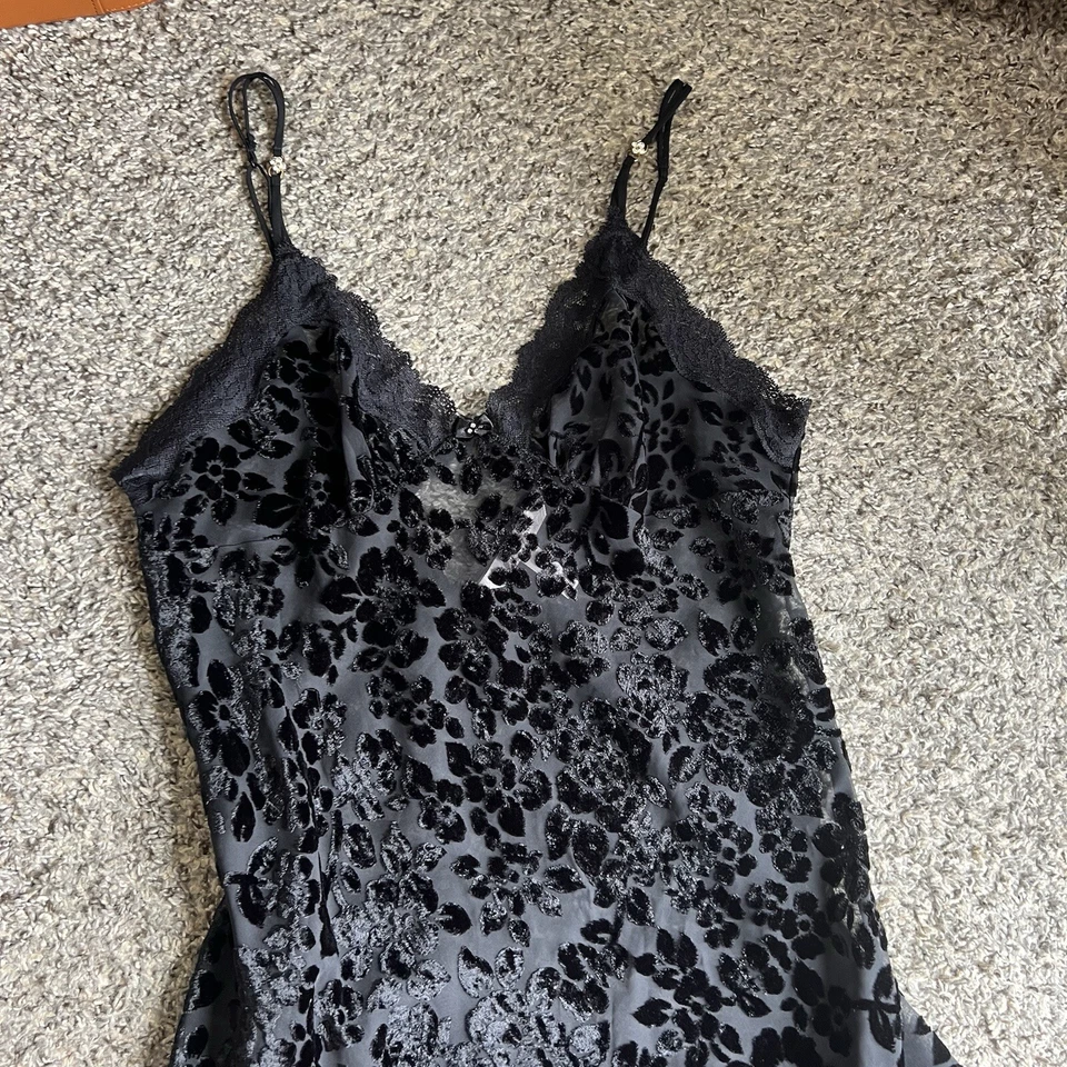 Y2K 90s Style Flocked Velvet Floral Whimsigoth Midi Slip Dress Black M V-neck - Image 2 of 4