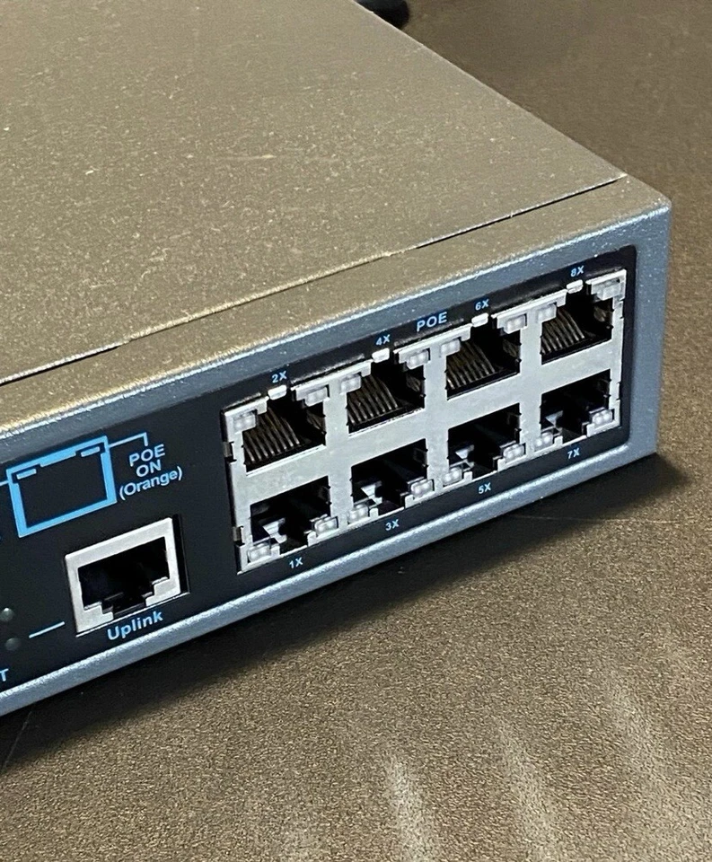 Eagle Eye 9 Port POE Switch  - Image 3 of 4